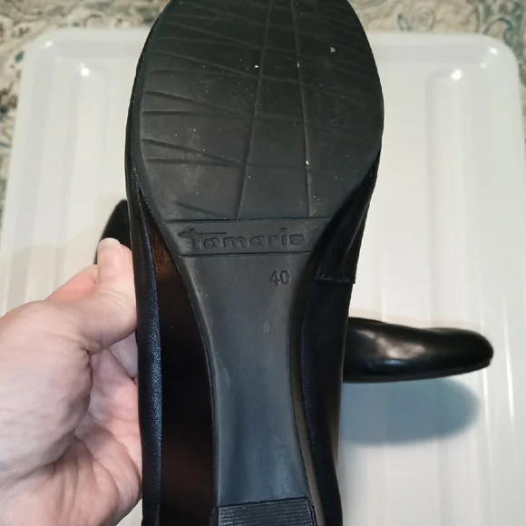 Aris Black Leather Loafers Minimalist Slip-On Flats - Picture 5 of 7